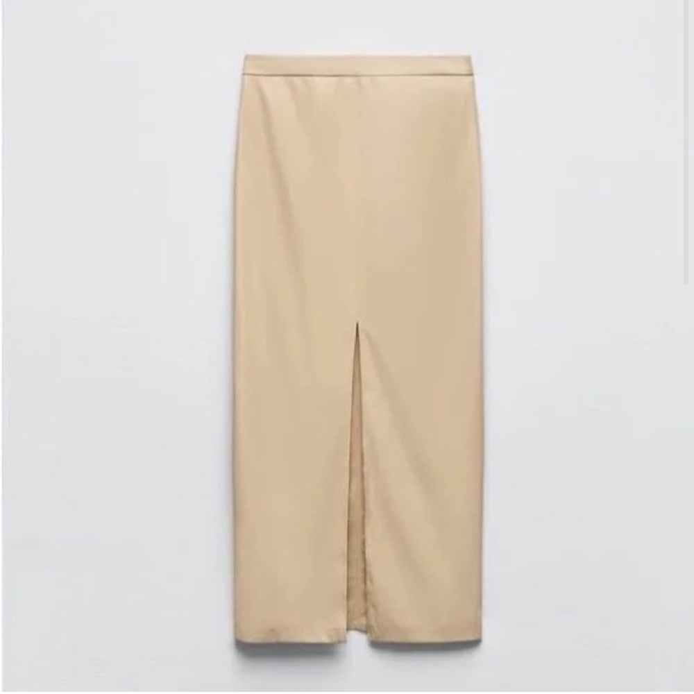 NWT ZARA women's maxi tan faux leather skirt.